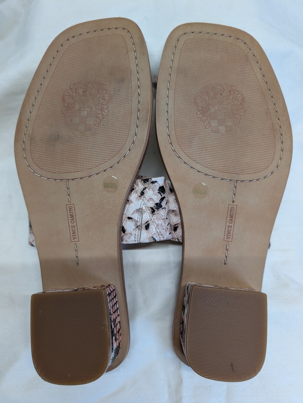 Vince Camuto Yelinda Snakeskin Print Open Toed Sandals Size 8 NWOB - Picture 8 of 10